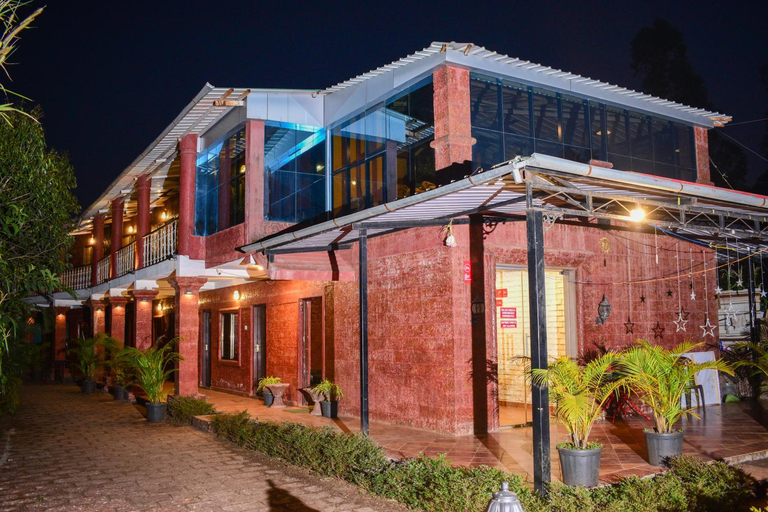Others 5, Hotel On the Rocks, Satara
