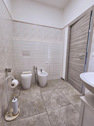 Bathroom 4