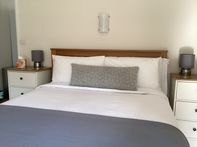 Bedroom 2, Cherry Tree Cottage, Oxfordshire