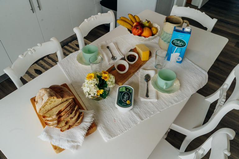 Food & Drinks