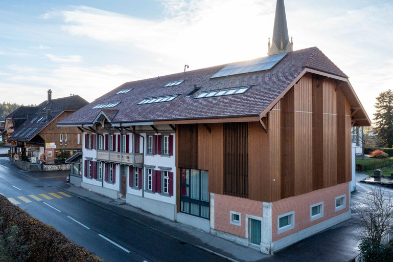 Others 3, Hotel Ochsen Rapperswil/BE, Aarberg