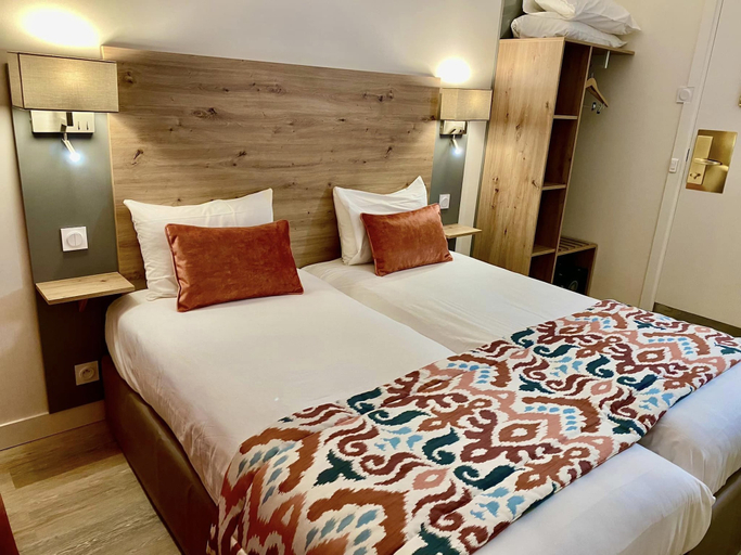 Bedroom 3, Hotel Derby Eiffel, Paris