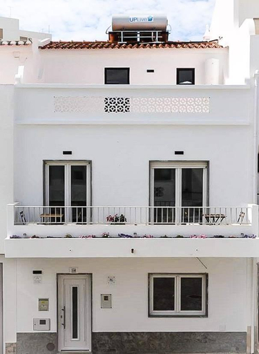 Exterior & Views, Alto Mar Inn, Lagos