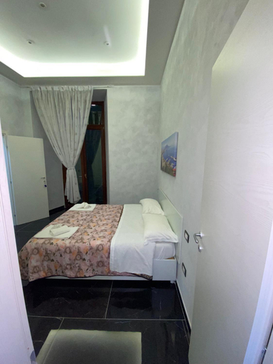 Others 4, Savastano house, Napoli