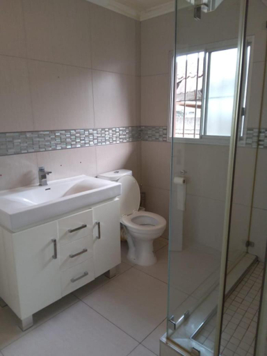 Bathroom, Rose-Lee Cottage, eThekwini