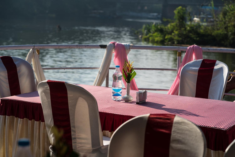Food & Drinks 5, Leela Backwaters Inn, Thiruvananthapuram