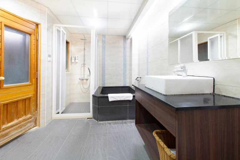 Bathroom 4, Barons Hot Spring Hotel, Yilan