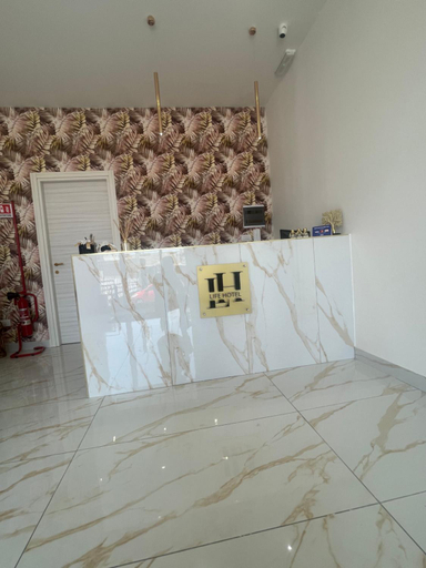 Others 4, Life Hotel, Napoli