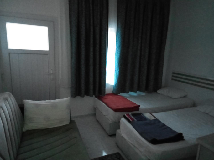 Others 4, Modestus pansiyon otel, Merkez