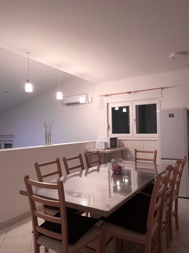 Others 4, Villa Alvin, Herzegovina-Neretva