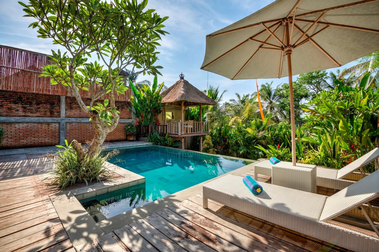 Swimming Pool 3