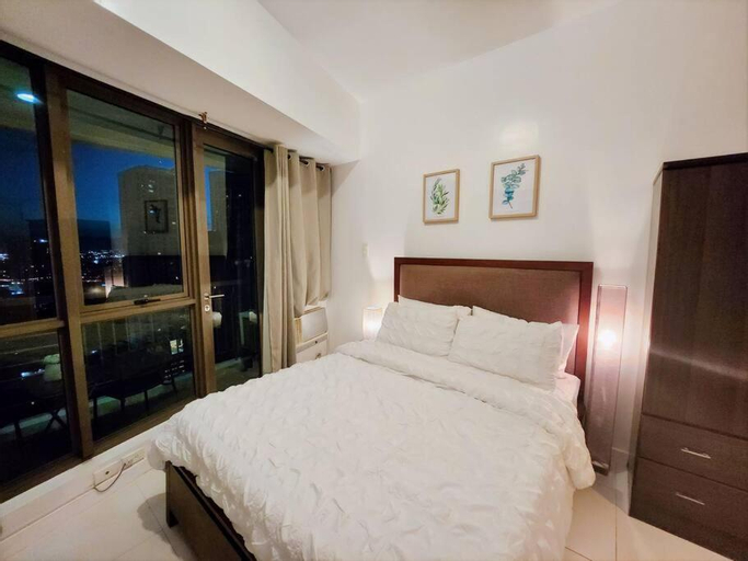Modern Hotel-type Studio near Greenbelt Netflix 100mbps, Makati City