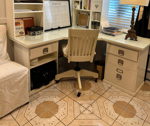 Others 2, Welcoming Private Suite with French Touches, Union