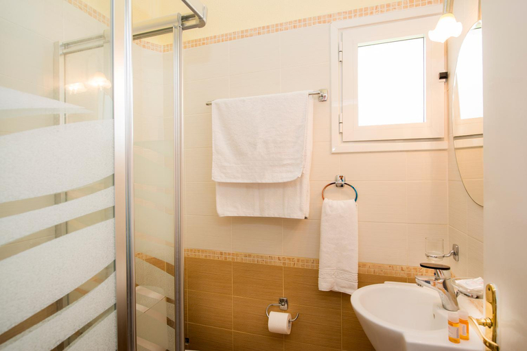 Bathroom 3, KOSTIS VILLAS, Attica