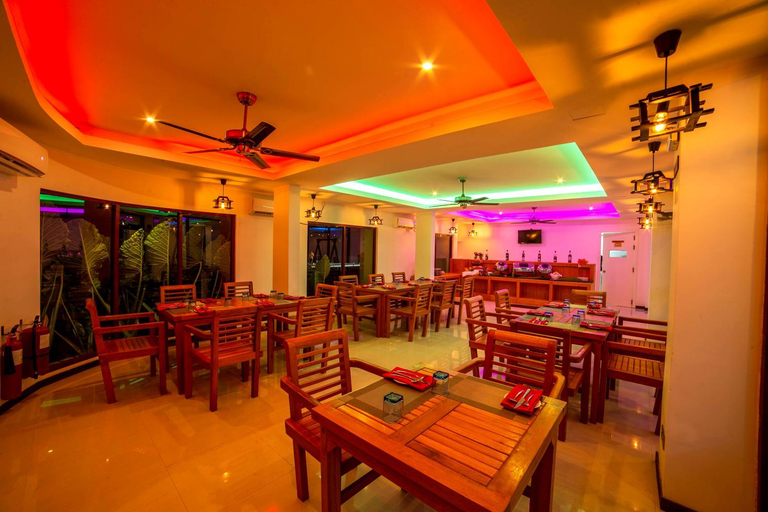 Food & Drinks 5, Dhiguveli Breeze