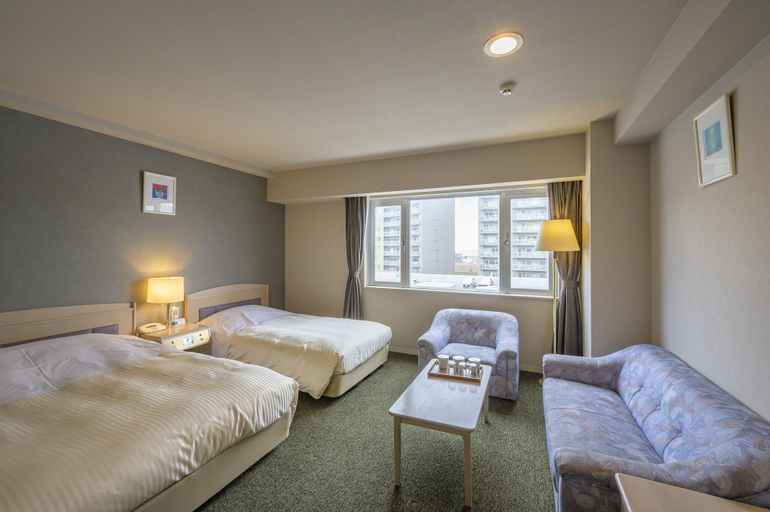 Bedroom 4, Kotoni Green Hotel, Sapporo