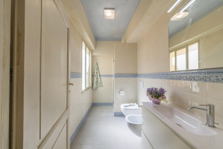 4, I Bei Ricordi - Historic Centre Apartment 6, Arezzo
