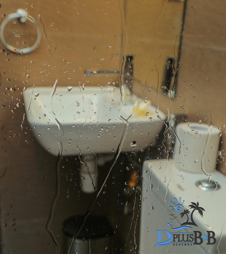 Bathroom 2, D Plus B&B Negombo, Negombo