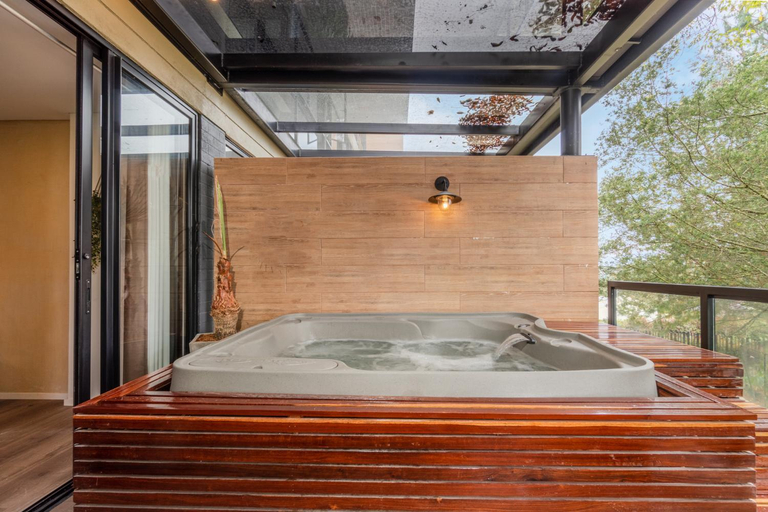 Bathroom 4, Olive Living Suites by HOUSY, Retiro