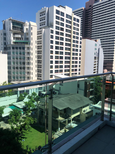 Exterior & Views 15