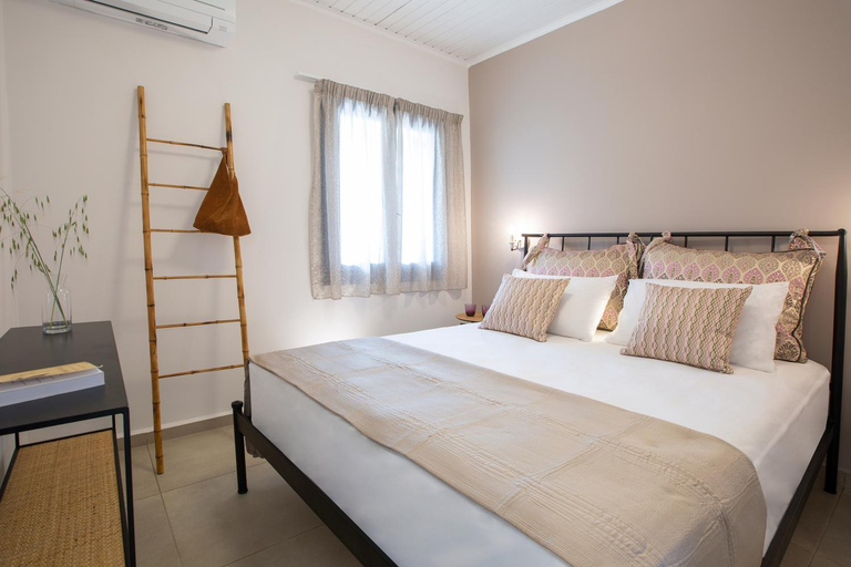 Bedroom 3, Edward Art Boutique Hotel, Ionian Islands