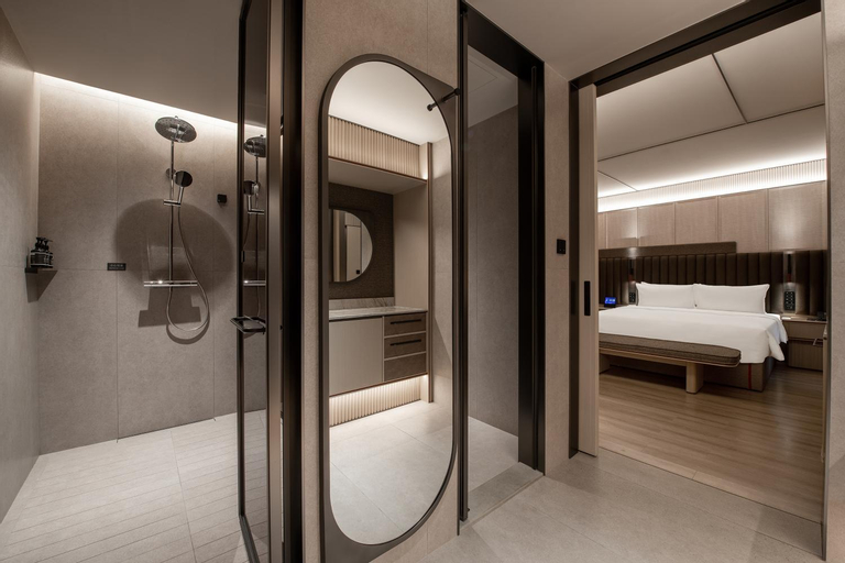 Bathroom 4