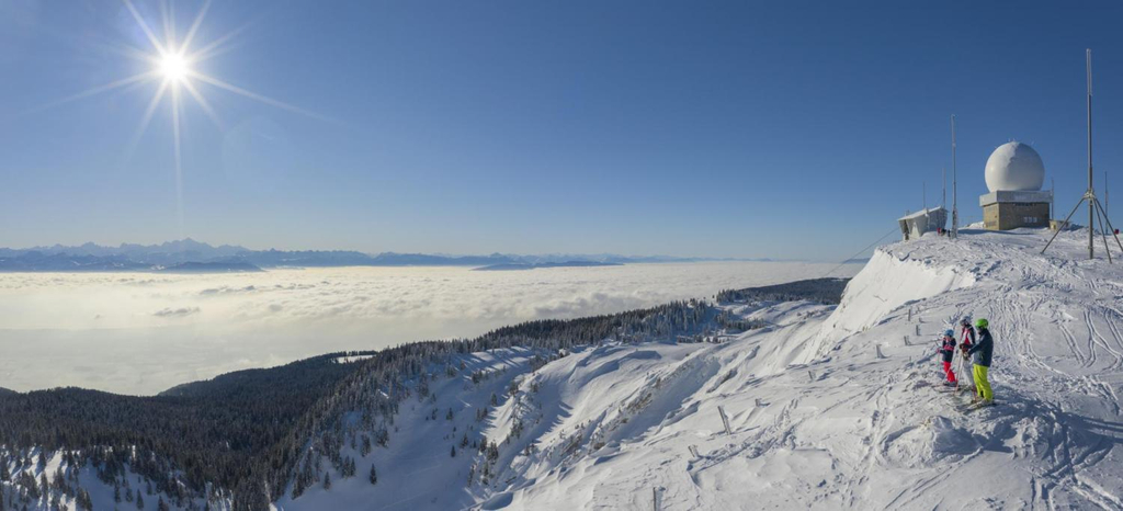 Others 3, Chambre paisible avec vue sur la montagne, Jura