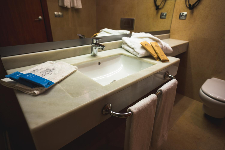 Bathroom 5, Hotel Deloix 4* Sup, Alicante