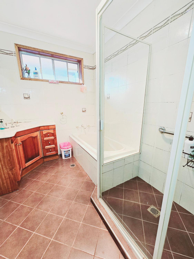Bathroom 11