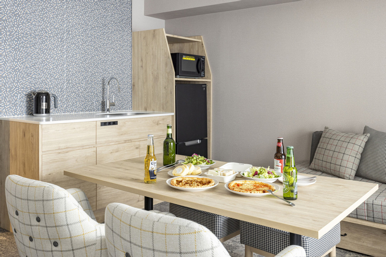 Dining Room 21