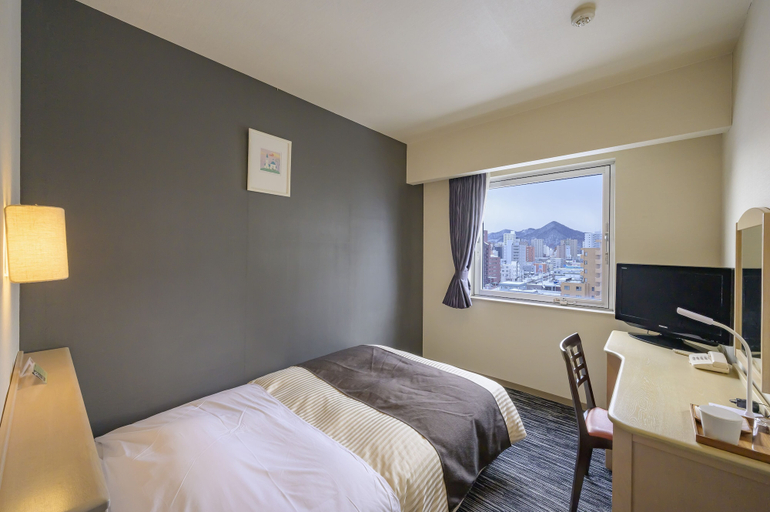Bedroom 4, Kotoni Green Hotel, Sapporo