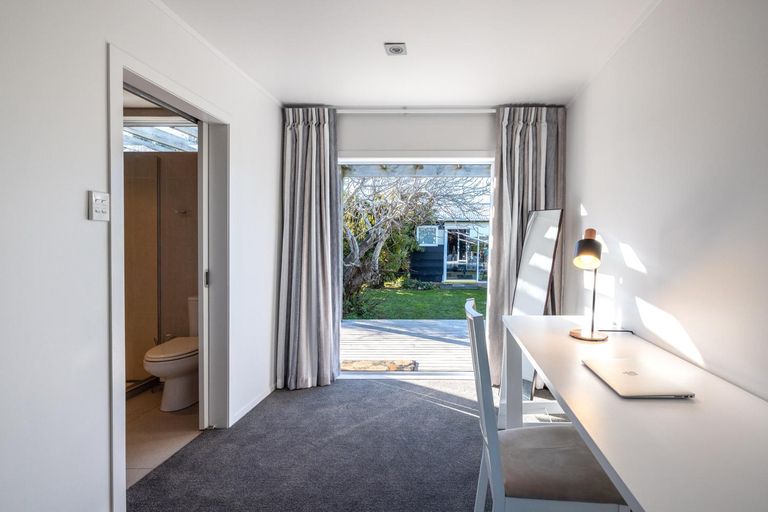 Bedroom, Driftwood Beach House with Spa Pool, Auckland