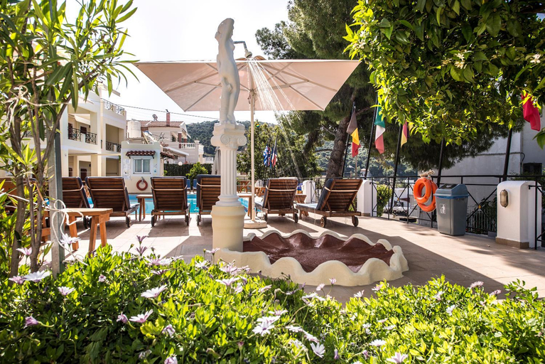 Food & Drinks 4, KOSTIS VILLAS, Attica