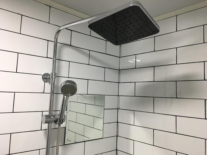 Bathroom 3, Hwadam Inn, Gunsan
