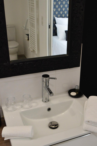 Bathroom 5, La Revetizon, Charente-Maritime