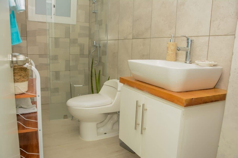 Bathroom 2, Your Aquamarine Escape in Bayahibe, San Rafael del Yuma
