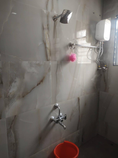 Bathroom 2, Shiv-Vatsalya Homestay, Nashik