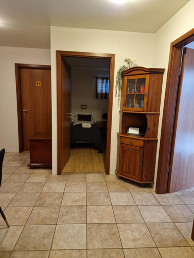 Others 4, Husid Guesthouse, Biskupstungnahreppur