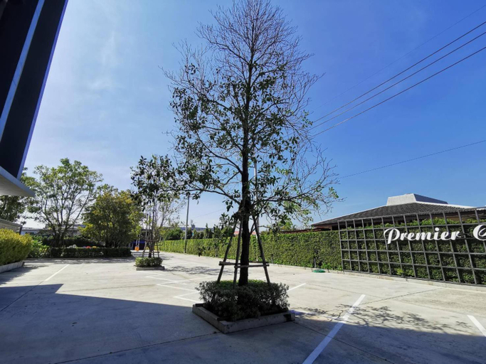 2, Premier Luxe Hotel, Muang Chon Buri