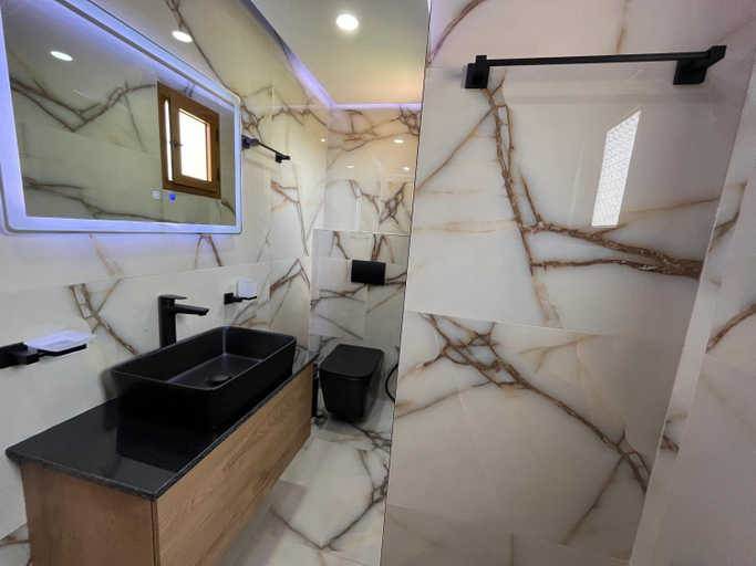 Bathroom 2, Vila Laura, Sarandës