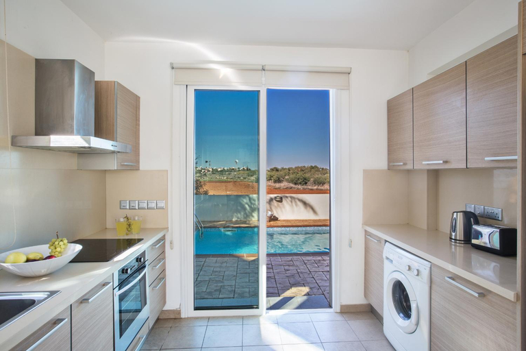 Others 5, Seaspray Villa
