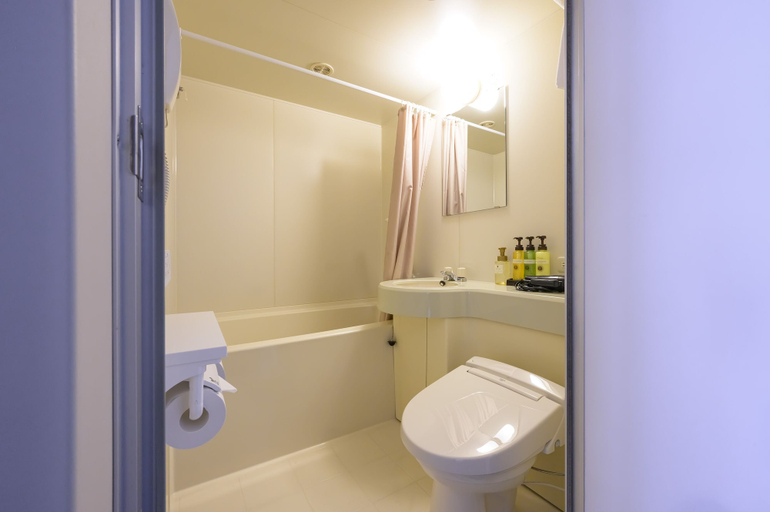 Bathroom 5, Kotoni Green Hotel, Sapporo