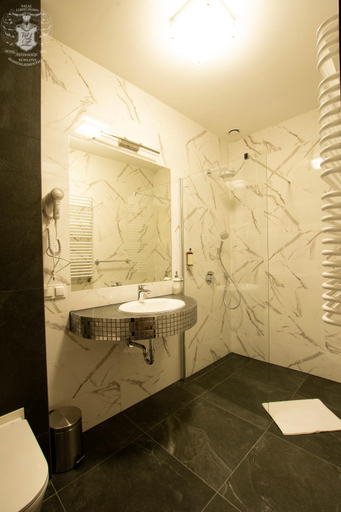 Bathroom, Palac Lubiechowa-Jelenia Gora- Riesengebirge, Złotoryja