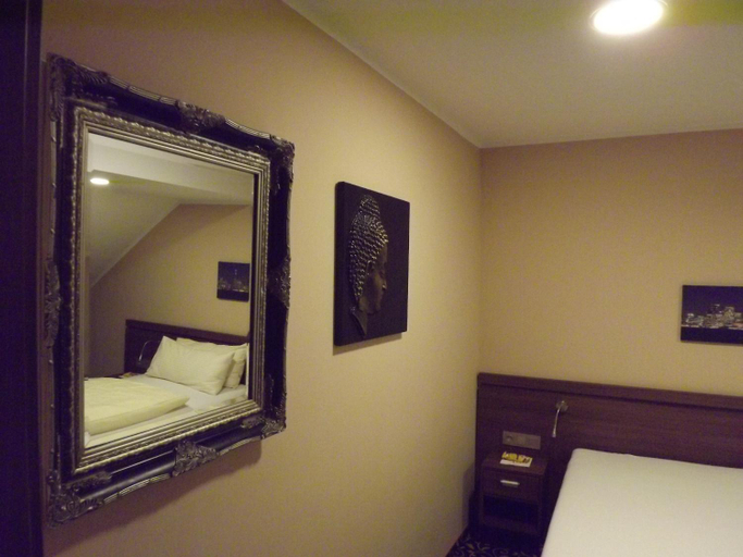 Bedroom, Hotel zum Weissen Ochsen, Ostalbkreis