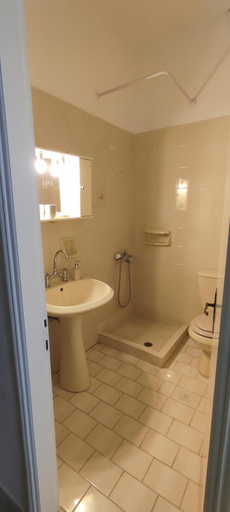 Bathroom 5, Hotel Mitikas, Thessaly