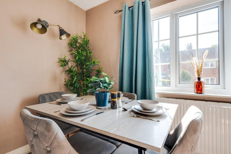 Others 5, Alexandra | WiFi Parking Garden, Lancashire