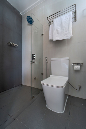 Bathroom 4, Silver Oasis Maldives, Kaafu Atoll