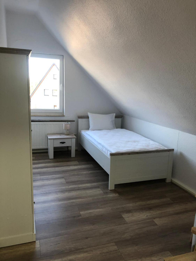 Others 5, Pension Highway Bunde Hansastraße, Herford