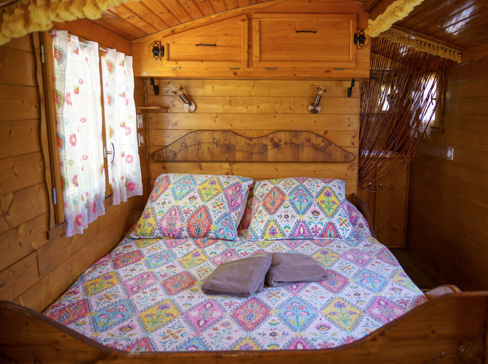Bedroom 3, Valsoyo, Drôme
