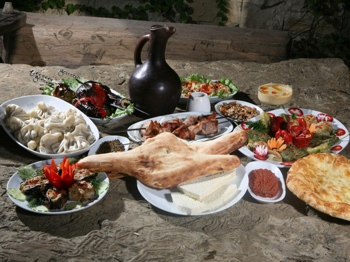 Food & Drinks